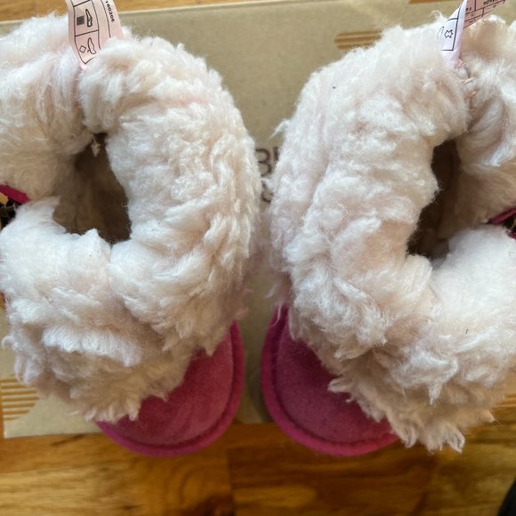 KOOLABURRA by UGG Aribel Short Boot Dark Pink Suede Leather Toddler Girl's 6 - Picture 4 of 6